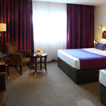 Mcgettigans Hotel Летеркени Екстериор снимка