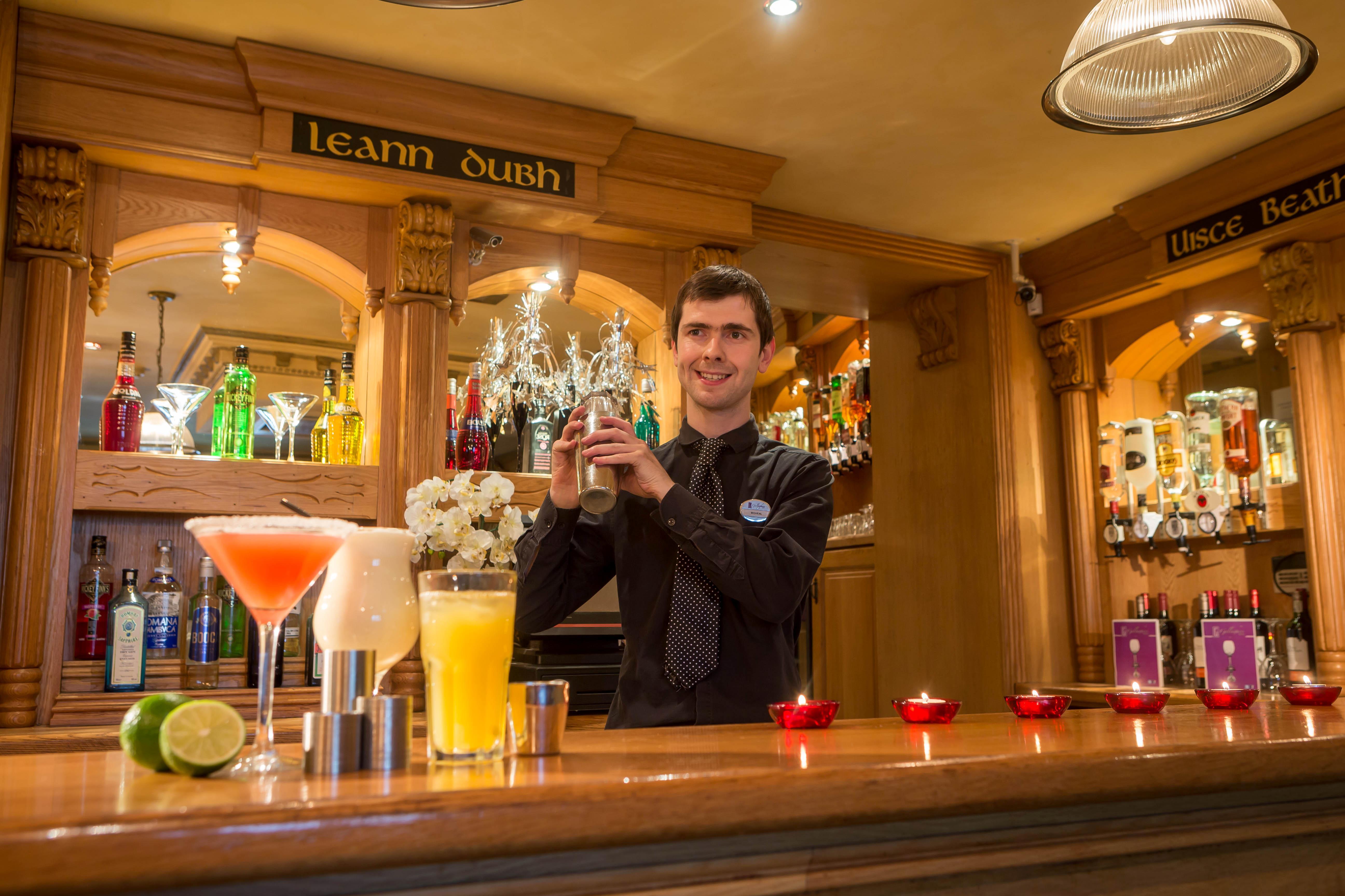 Mcgettigans Hotel Летеркени Екстериор снимка