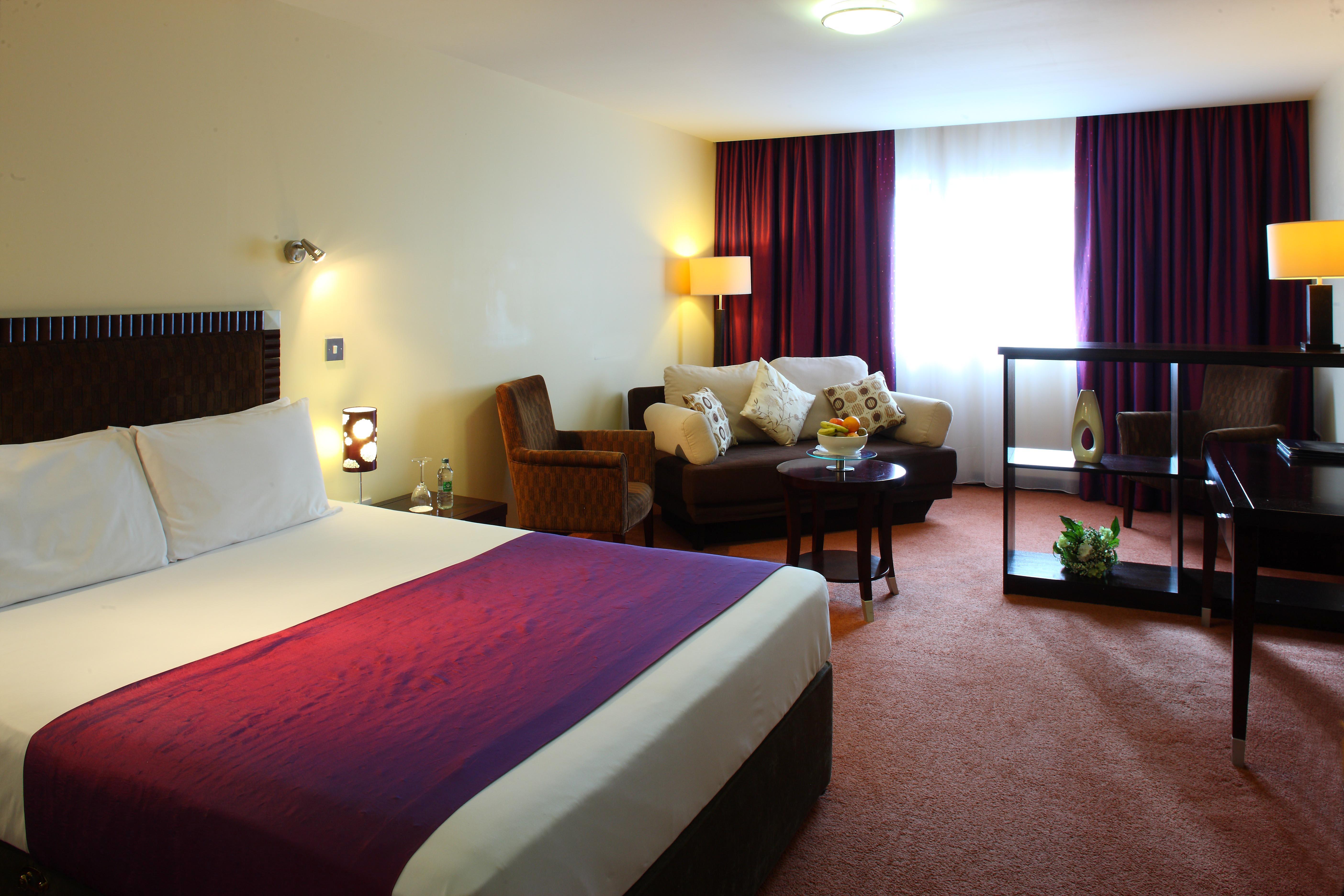 Mcgettigans Hotel Летеркени Екстериор снимка