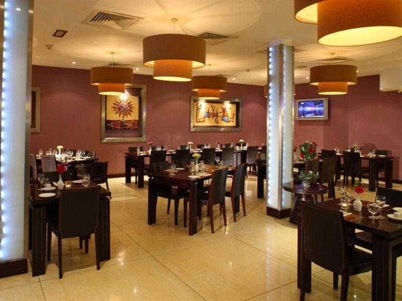 Mcgettigans Hotel Летеркени Екстериор снимка