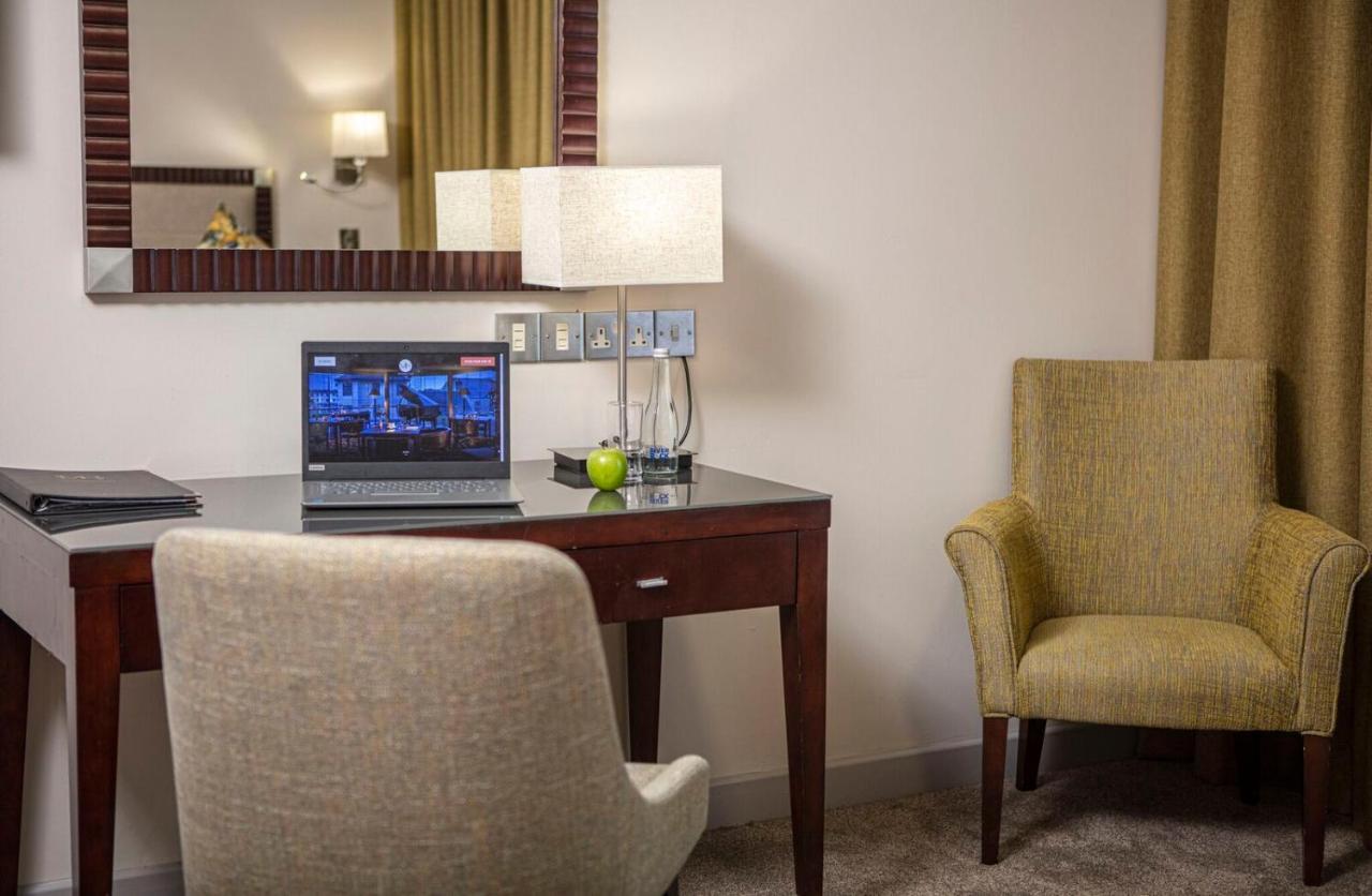Mcgettigans Hotel Летеркени Екстериор снимка